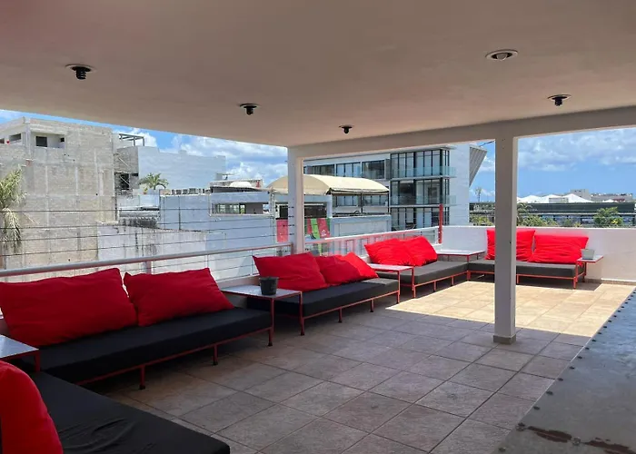 Chingon Anarchy & Roof Hotel 4*